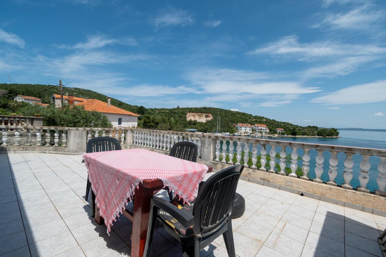 Apartments By The Sea Zaglav, Dugi Otok - 17788 Сали Экстерьер фото